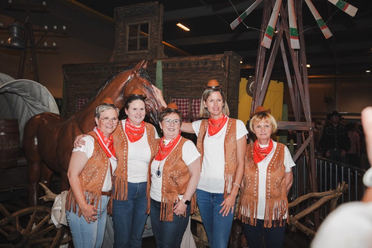 Foto's Het Schlagerfestival de Wild Wild West-editie